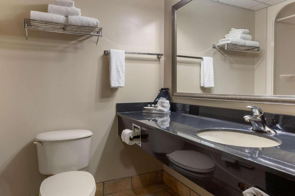 Best Western Plus Orillia Hotel ภายนอก รูปภาพ