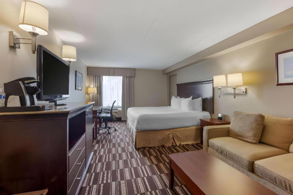 Best Western Plus Orillia Hotel ภายนอก รูปภาพ