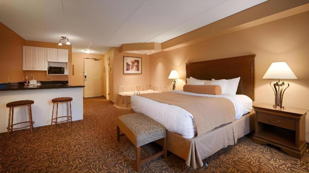 Best Western Plus Orillia Hotel ภายนอก รูปภาพ
